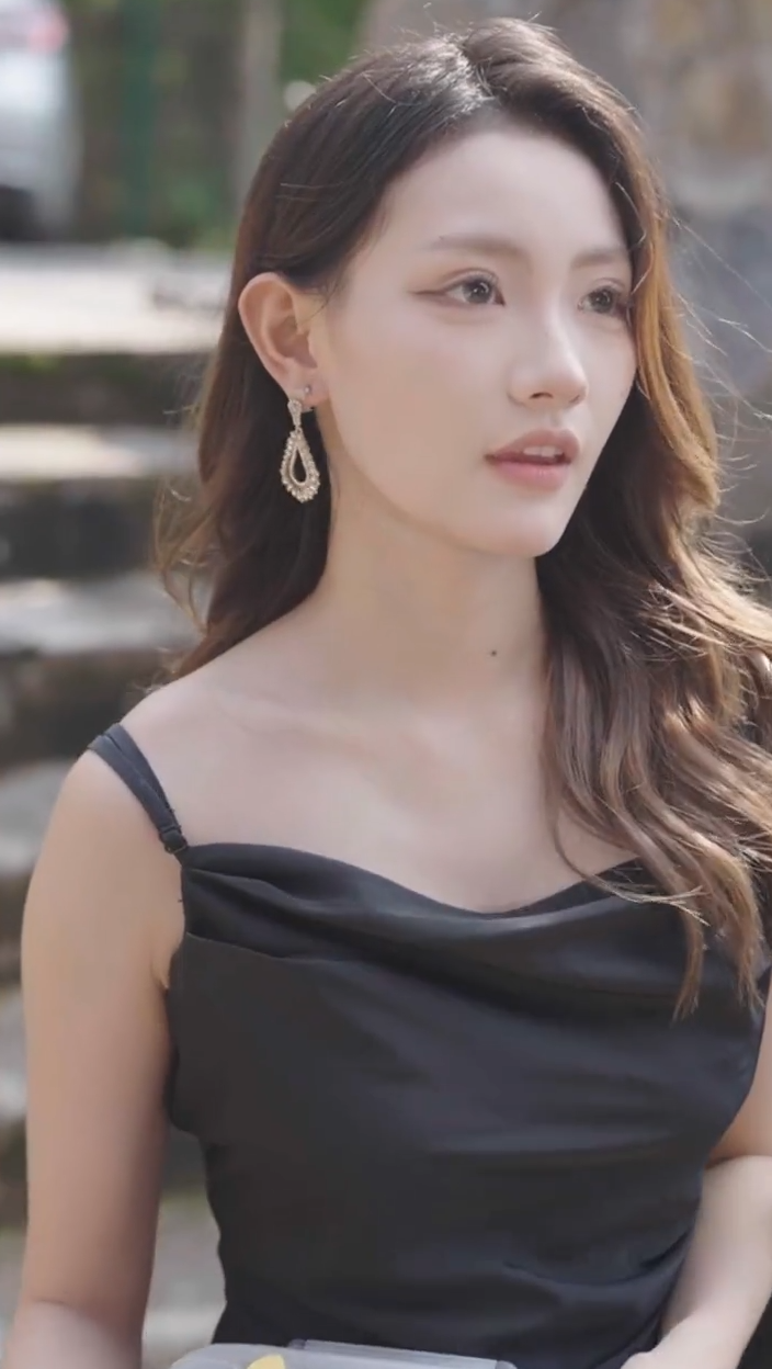 万界收租，女帝也得上供(全集)